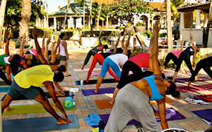 Son Hui teaching in Aruba